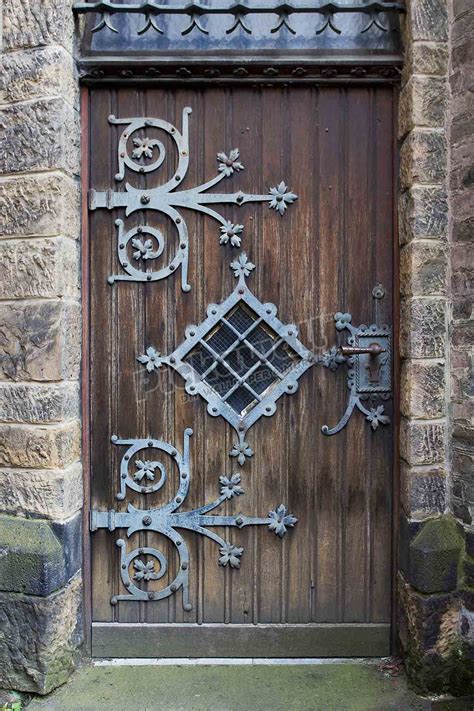 Medieval Door Pickawall