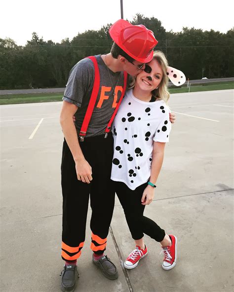 25 Easy Couple Costume Ideas You Can Diy This Halloween