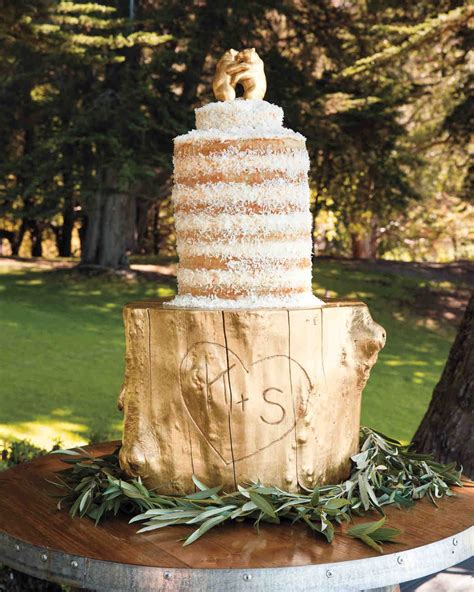 A Diy Refined Rustic Wedding On The California Coast Fall Wedding Cakes Wedding Cake Rustic