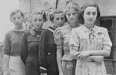 auschwitz jewish jews survived edith concentration nazi death survivors meisjes were joodse holocaust slovak slovakian reich joden