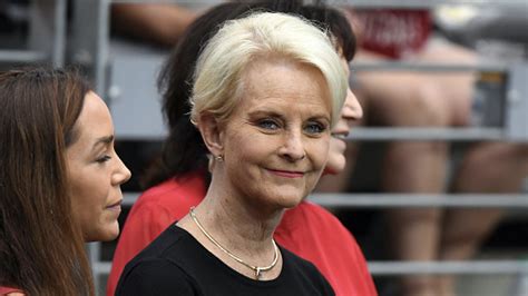 Cindy Mccain Accused Of Racial Profiling After Mistakenly Reporting
