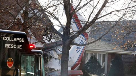 Plane Crash Into Home Misses Couple By Inches Us News Sky News