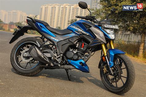 In Pics Honda Hornet 20 Detailed Image Gallery Of Design Features