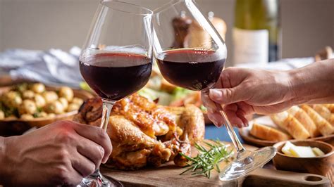 Thanksgiving Wine Pairing Tips What To Drink With Turkey And More