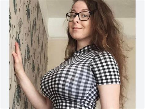 Woman Flaunting Her Huge Tits Rbigtitsuperiority