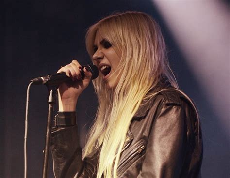 Taylor Momsen With The Pretty Reckless From Stars With Bands E News