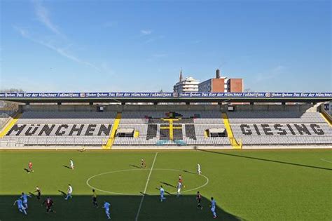 Tickets für die spiele des tsv 1860 münchen. Official: FC Bayerns Allianz Arena to get red seats+Mia ...