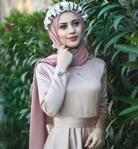 Hijab Photoshoot On Instagram Follow Us Hijabphotoshoot Dm Your Best Pic To Get Posted And
