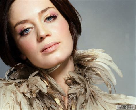 The Devil Wears Prada Emily Blunt Photo 236547 Fanpop