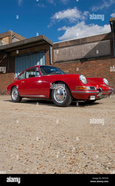 1960s Porsche 911 Hi Res Stock Photography And Images Alamy