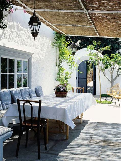 22 Artistic Mediterranean Outdoor Living Areas House Design And Decor