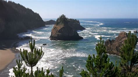 14 Best Coastal Towns In Oregon For Day Trips And Vacation Ideas