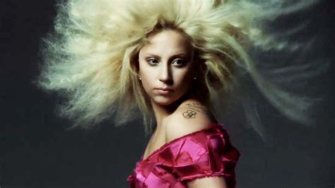 Watch Behind The Scenes Of Lady Gagas September Cover Shoot On Set With Vogue Vogue