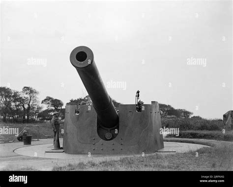 Royal Artillery 92 Inch Coastal Defence Gun At Sheerness November