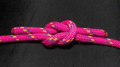 Square Knot How To Tie A Square Knot Step By Step Instructions