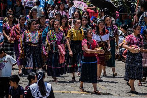 Trajes Típicos De Guatemala Imagen de archivo editorial Imagen de septiembre trajes