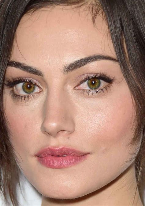 Close Up Of Phoebe Tonkin At The 2015 Australians In Film Gala