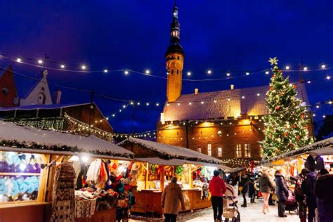 Our Top 26 Christmas Markets Around The World 🌎 🎄