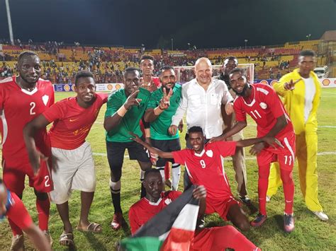 لم يسبق لمنتخب السودان التأهل إلى كأس العالم طوال تاريخه، أما على صعيد كأس الأمم الأفريقية فقد شارك في ثمان نسخ آخرها. مدرب منتخب السودان يغادر البلاد سراً بعد الخسارة أمام ...