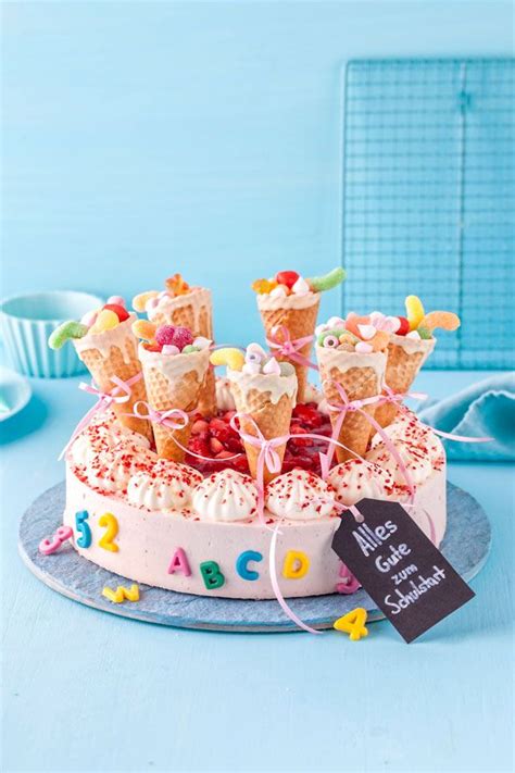 Maybe you would like to learn more about one of these? Schultüten-Torte zur Einschulung | Torte einschulung ...