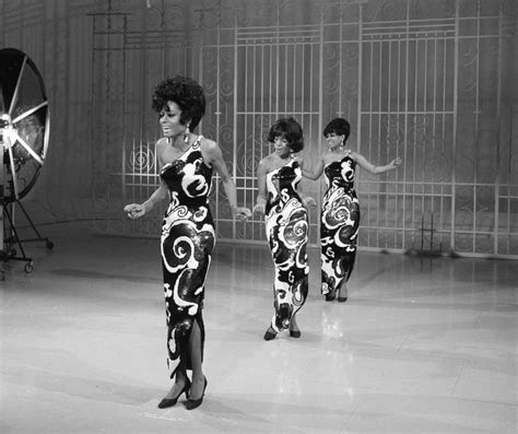 The Supremes Performing On The Ed Sullivan Show In 1968