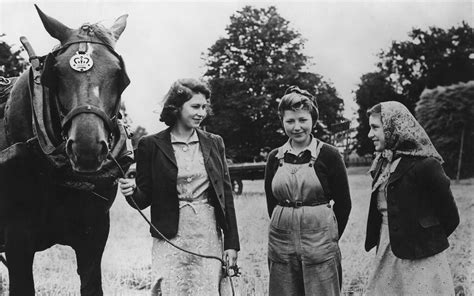 Princess Elizabeth Left And Her Younger Sister Princess Margaret Right