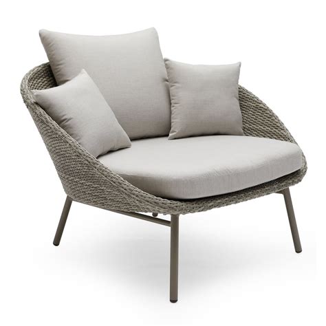 Modrn Scandinavian Nassau Outdoor Woven Lounge Chair With