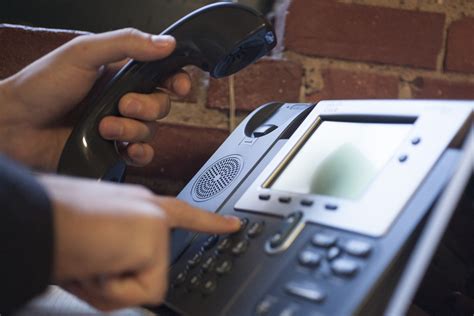 the ultimate guide to voip small business phone system flashmob computing