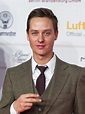 Tom Schilling (*1982) · Portrait · KINO.de Festspiele, Kino, Toms ...