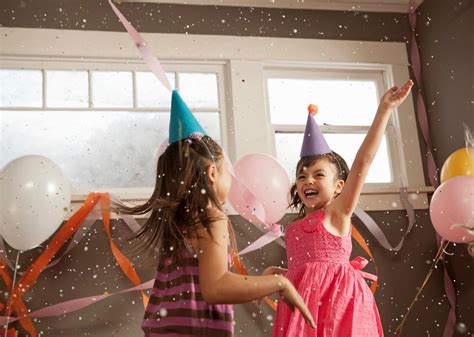 Do you play a musical instrument? Dance Party and Music Games for Kids