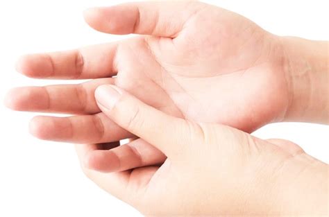 Sprained a Finger? Here's What You Should DoSprained a Finger? Here's What You Should Do ...