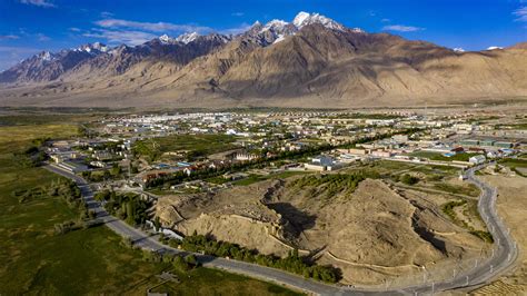 Chinas Ethnic Tajik People See Life Ascending On Pamir Plateau