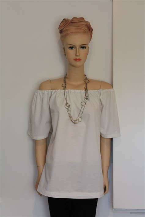 It's also perfect for the warm summer season. DIY Off Shoulder Top - Greenie Dresses For Less