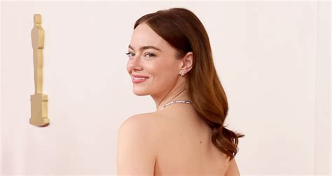 What Happened To Emma Stone’s Dress At Oscars 2024 Winner Explains How It Broke 2024 Oscars