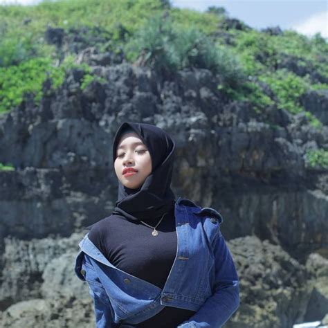 Pin Oleh Mark Zajdweber Di Beautiful Muslim Women Aktris Seksi