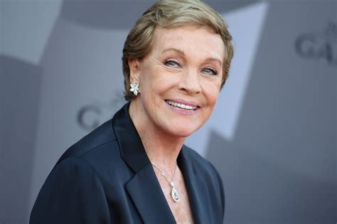 Julie Andrews Gets Candid About Therapy It Saved My Life