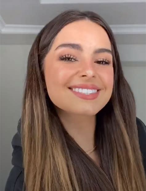 Addison Rae | Pretty girls selfies, Bff photoshoot, Beauty
