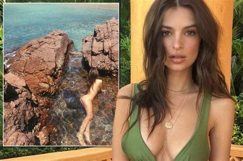 Emily Ratajkowski Goes Completely Naked In Sexy Holiday Snap From Mexico Irish Mirror Online