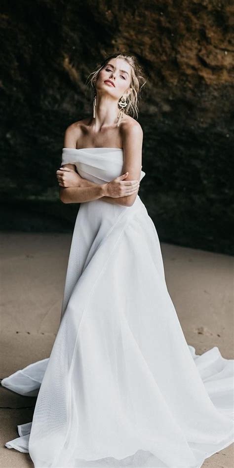 15 Amazing Destination Wedding Dresses For Yous Cheap Beach Wedding