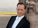 Richard E. Grant Wallpapers Images Photos Pictures Backgrounds