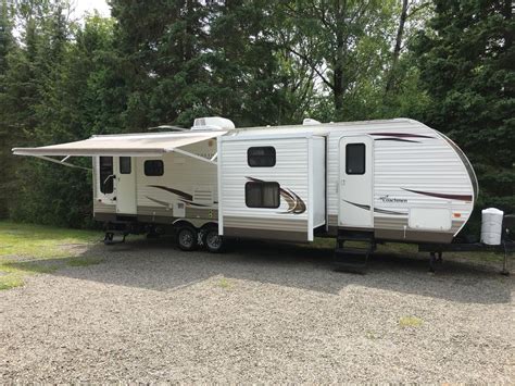 2013 Coachman Catalina Deluxe 34 Foot 12 Ton Towable Trailer Sault