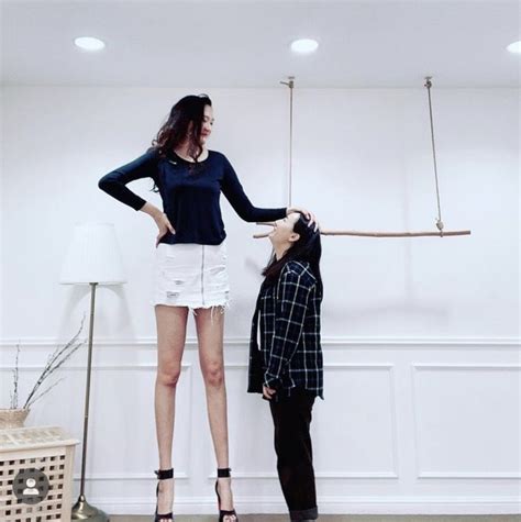 Pin By Bznslady On Tall Women In Tall Women Women Tall