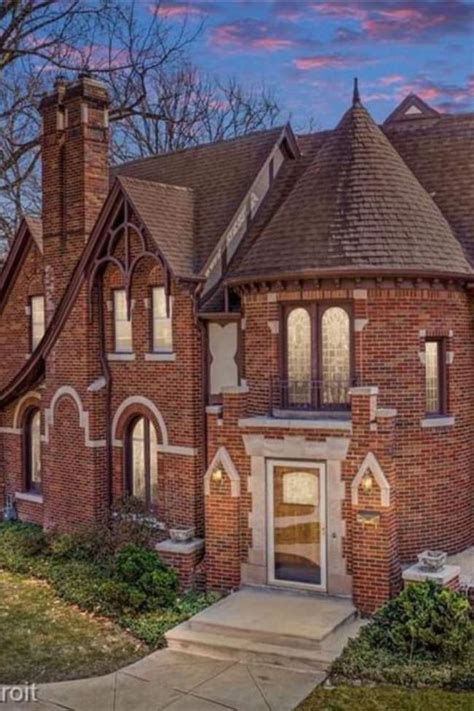 1931 Tudor Revival For Sale In Detroit Michigan — Captivating Houses