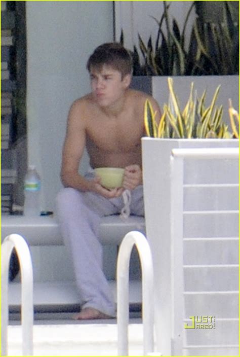 Justin Bieber Shirtless Time In Miami Photo Justin Bieber