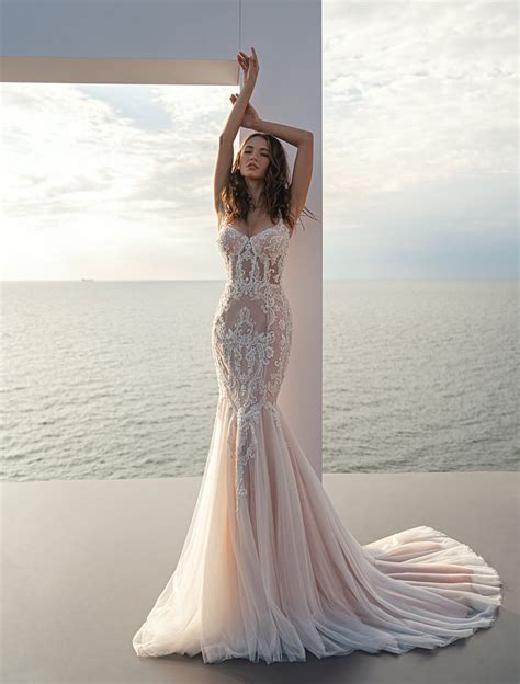 25 Best Mermaid Wedding Dresses For 2023 Dpf