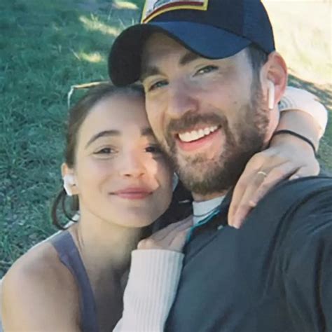 Finalmente Chris Evans Confirma Su Matrimonio Con Alba Baptista