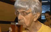 Esta abuelita tiene 102 años y asegura que el secreto de la vida eterna ...