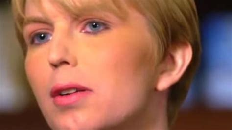 Chelsea Manning Thanks Barack Obama For Clemency After Leaking Classified Information In First
