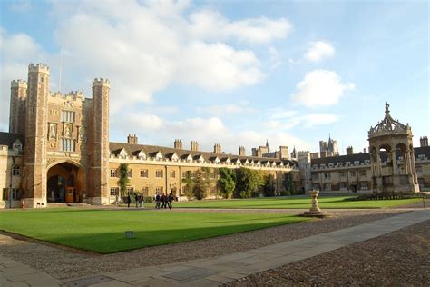 Cambridge University moves to 'decolonise' English curriculum : books