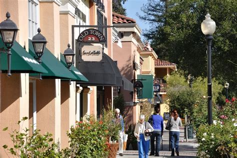 Live Large In Downtown Los Gatos With Custom Accessory Storage For Your